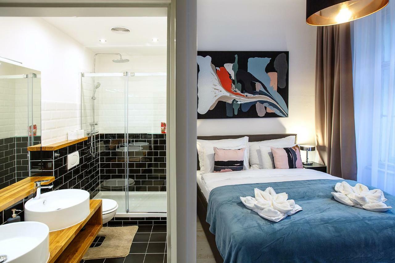 5Br 2Bath Family Apt 5Mins To Wenceslas Square Πράγα Εξωτερικό φωτογραφία