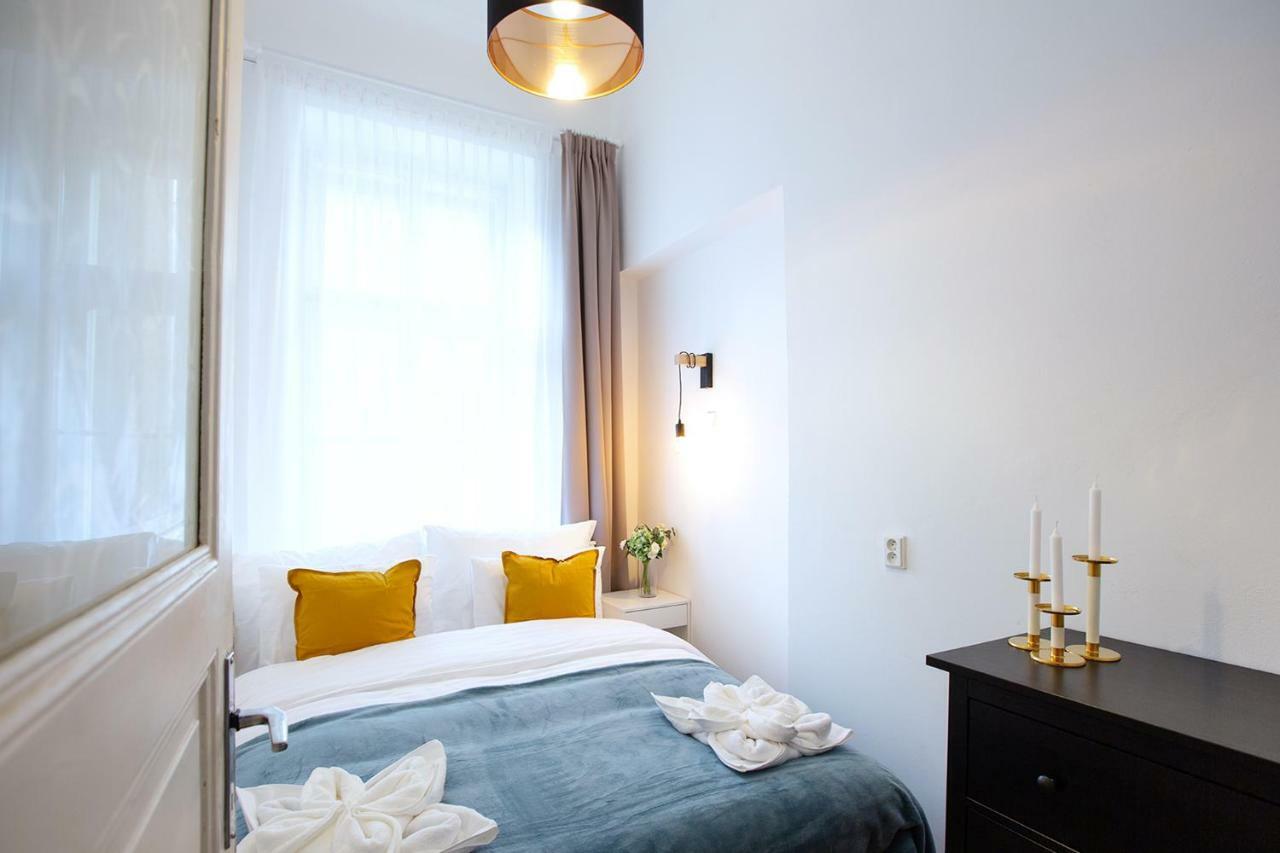 5Br 2Bath Family Apt 5Mins To Wenceslas Square Πράγα Εξωτερικό φωτογραφία